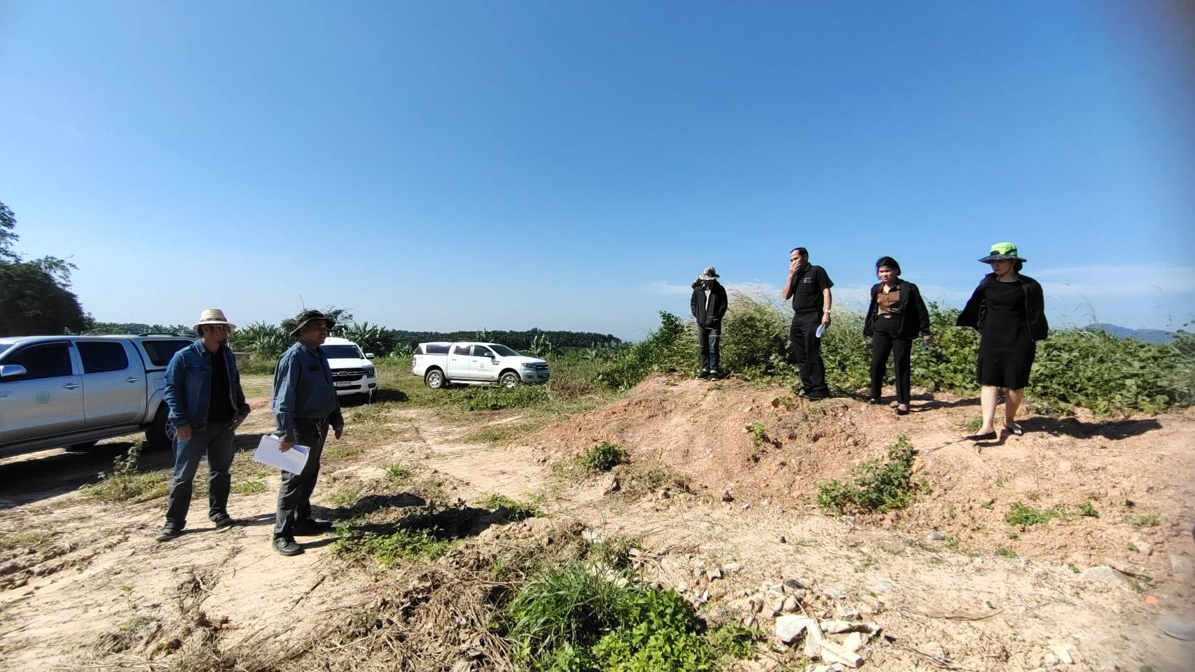 title - ปทจ.กระบี่ พร้อมเจ้าหน้าที่ที่เกี่ยวข้องลงพื้นที่ติดตามความก้าวหน้าการดำเนินงานโครงสร้างพื้นฐานในพื้นที่ คทช.แปลงตำบลกระบี่น้อย